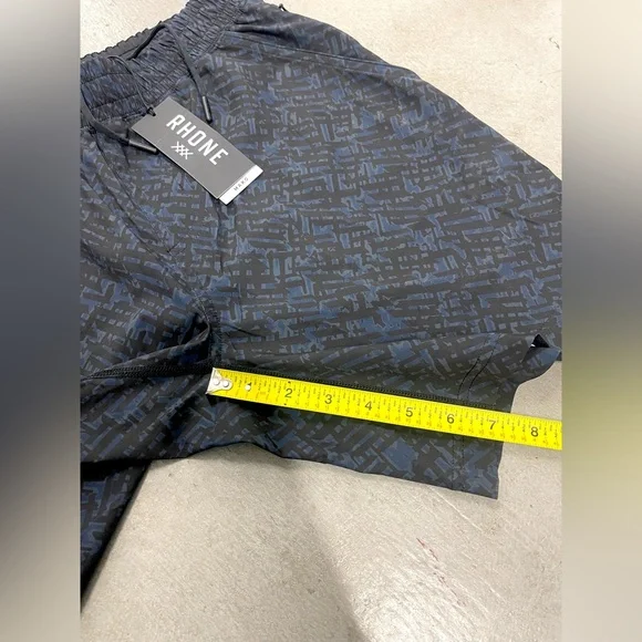 NWT Men’s RHONE Mako 7” Shorts Unlined Navy Black Training Gym Workout Athletic - Picture 5 of 7